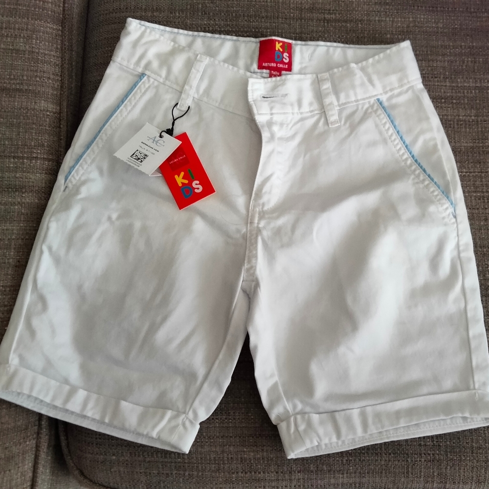 Short , white ,size 6